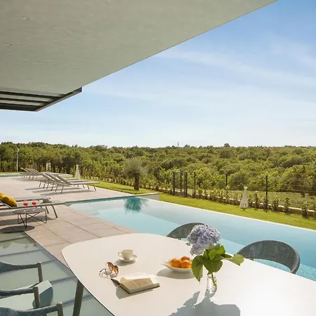 Villa Modern Noble With Outdoor And Indoor Pool Bale